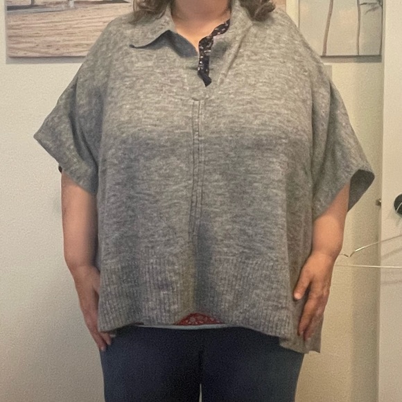 A new day OSFM gray poncho type sweater. NWT. Made with recycled polyester - Picture 8 of 8